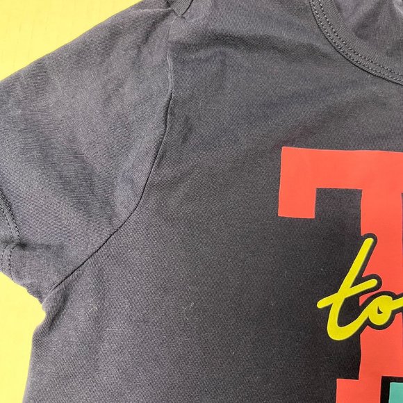 Tommy Hilfiger navy blue t shirt girls Large TH logo - Picture 3 of 7